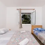 Seaside Secluded Cove Tvrdni Dolac, Hvar - 2997 Daire *