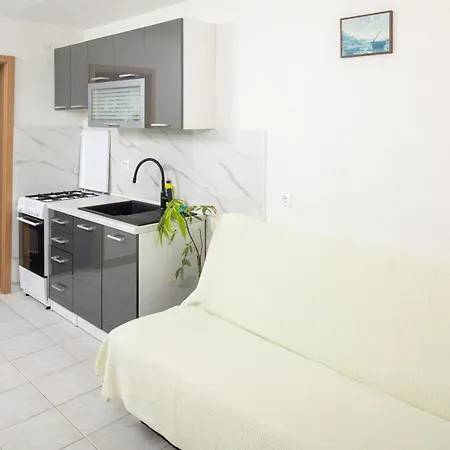 Seaside Secluded Apartments Cove Tvrdni Dolac, Hvar - 2997 * Gdinj
